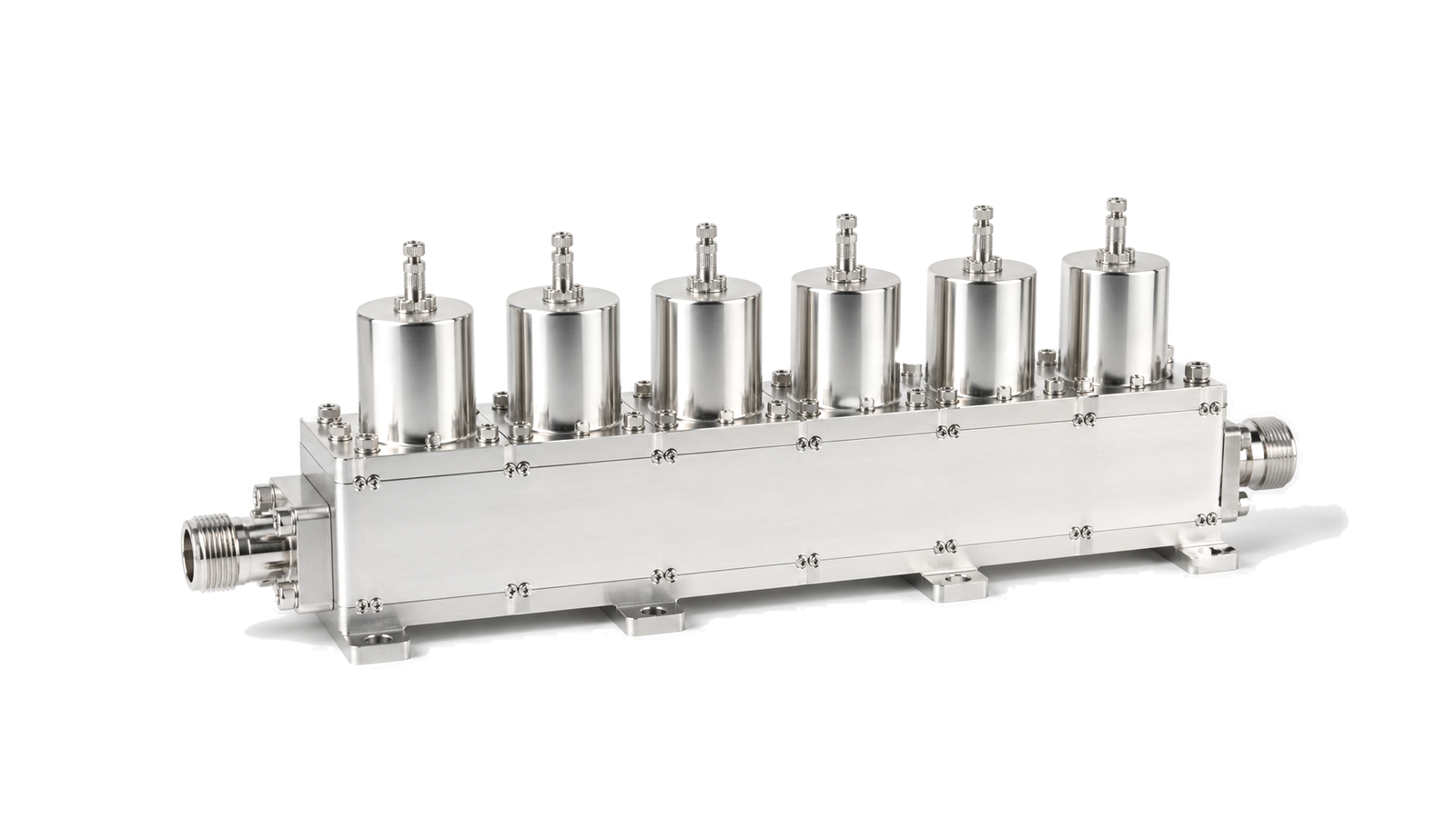 RF cavity filter assembly with coaxial connectors