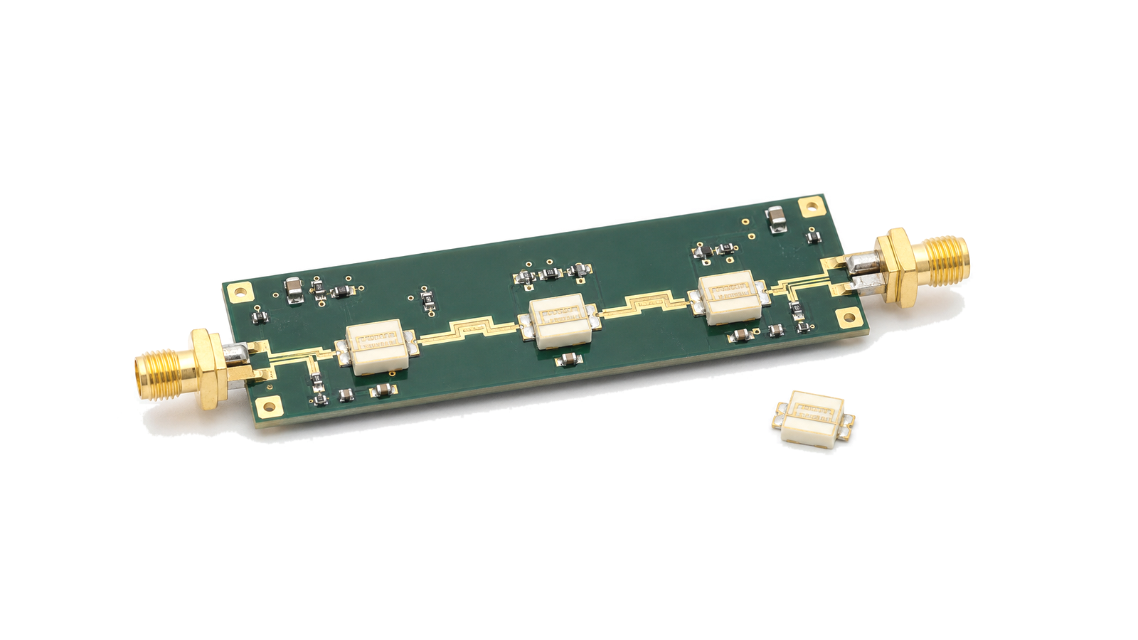RF equalizer component for frequency response and gain slope correction