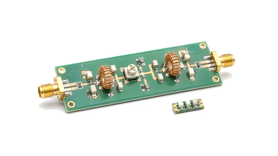 RF impedance matching network for source, load and antenna interface adaptation