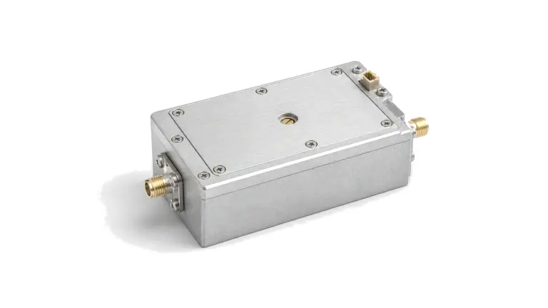 Local oscillator source module for RF frequency conversion