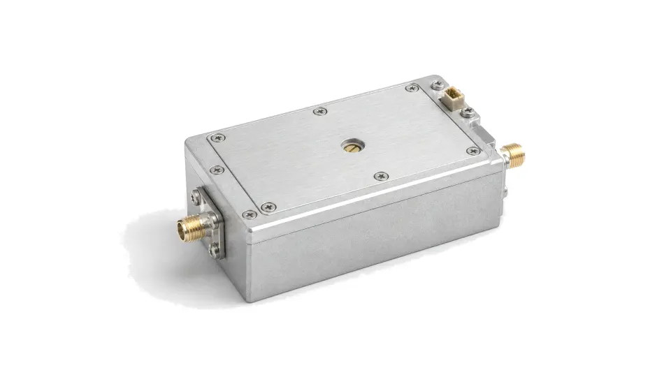 Local oscillator source module for RF frequency conversion