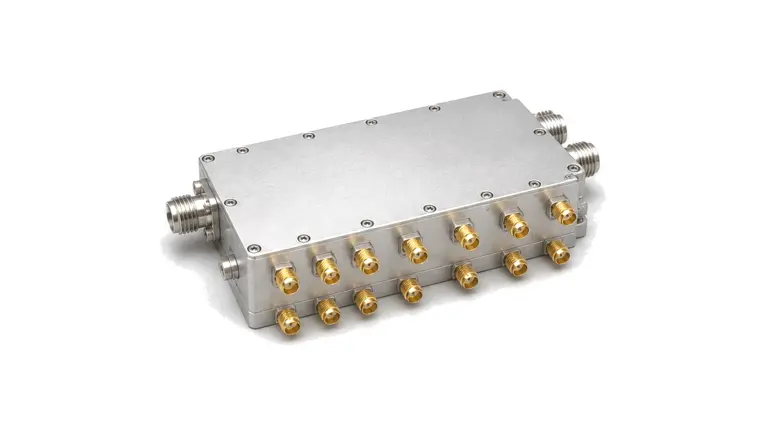 RF switch module for signal path control