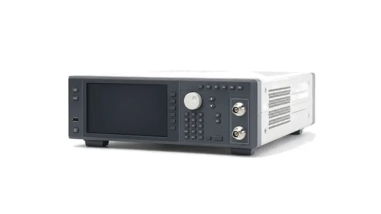 RF signal generator for test and measurement